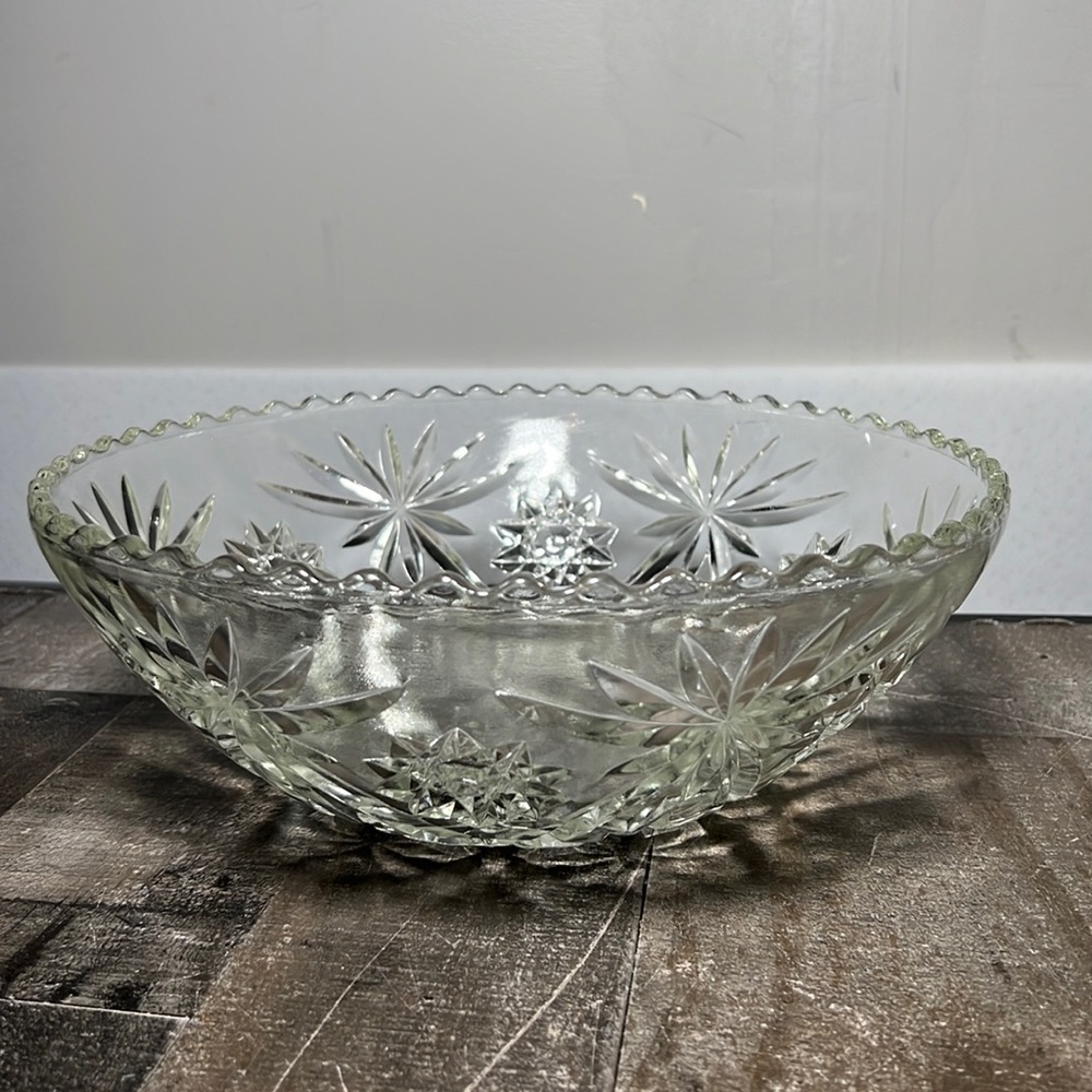 Large Clear Glass Scalloped Edged Bowl